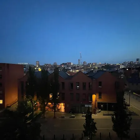 Penthouse W/ Parking Sheffield